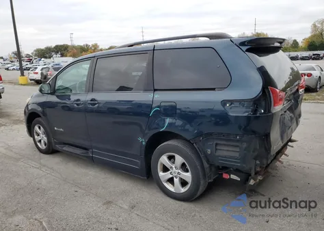 2012 Toyota Sienna Le from USA, damaged, VIN 5TDKK3DCXCS242353